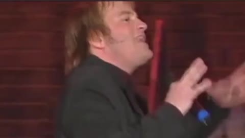 'Happy Holidays' Destroyed By Christian Comedian, Merry Christmas For The Win