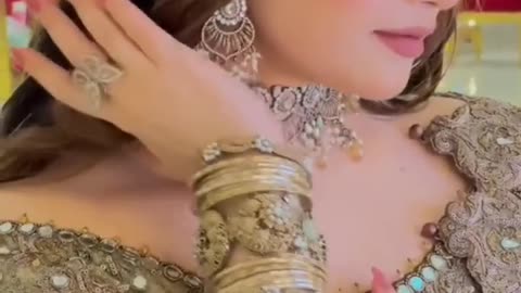 Neelam muneer