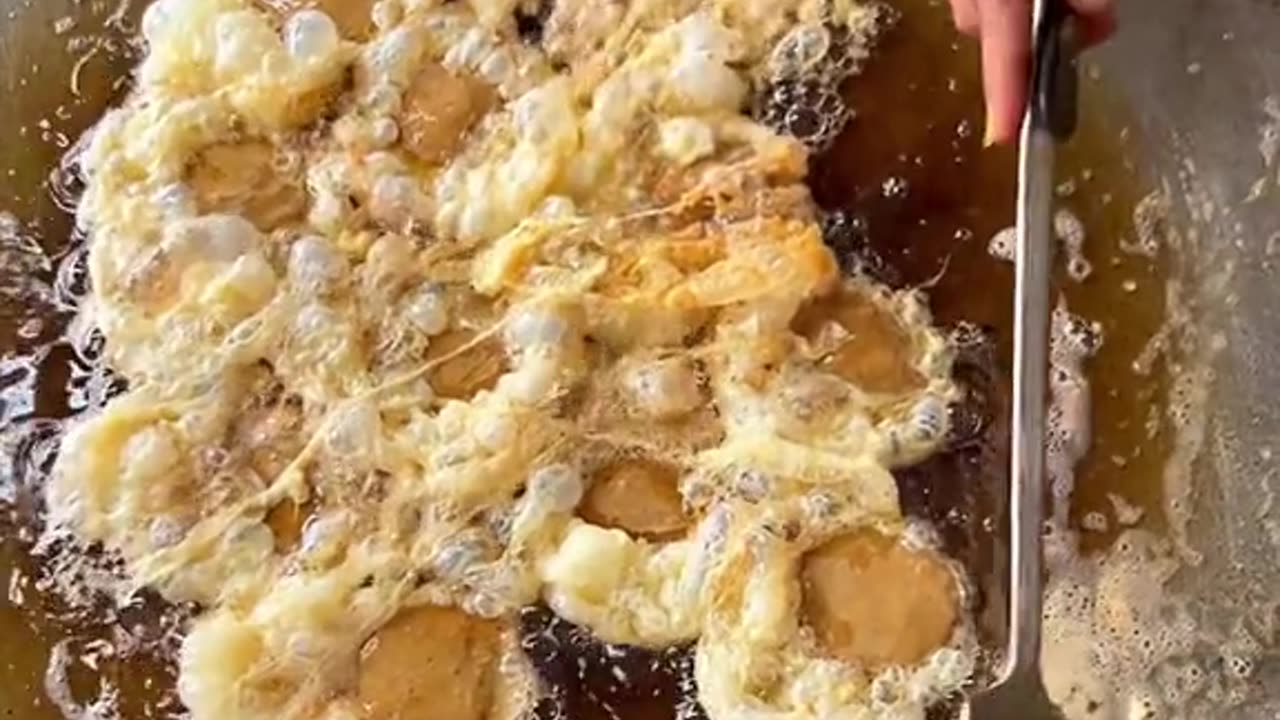TikTok YouTube viral food vlog