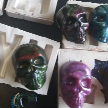 Epoxy/resin art leftovers turned into key rings