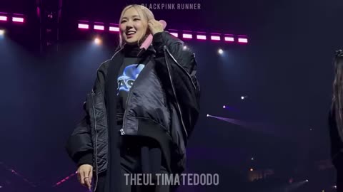Blackpink Funny Reactions To Blinks