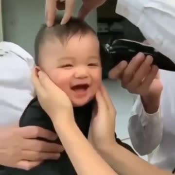 cutest baby in the world cutting hair