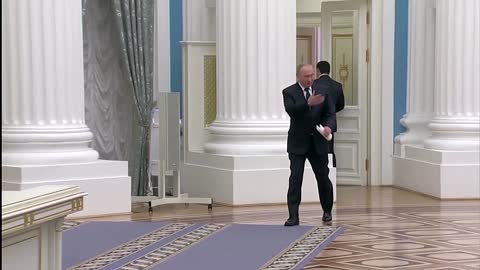 Biden unveils harsh sanctions after Russian attack
