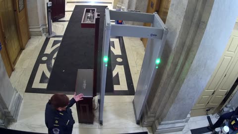 0163USCH01HouseCarriageDoor_2021-01-06_09h14min44s023ms.mp4