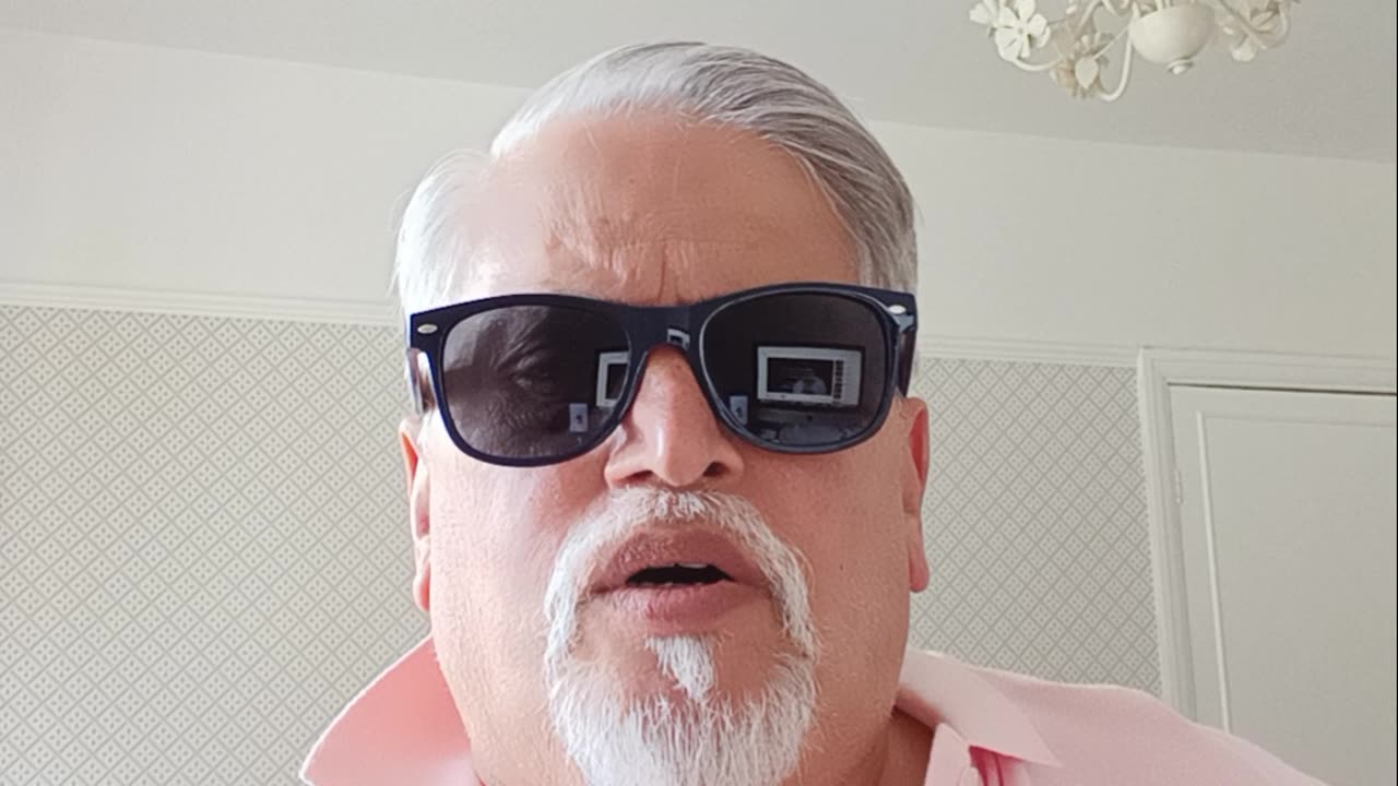 Mr. Khan sings classic song of Engelbert Humperdinck