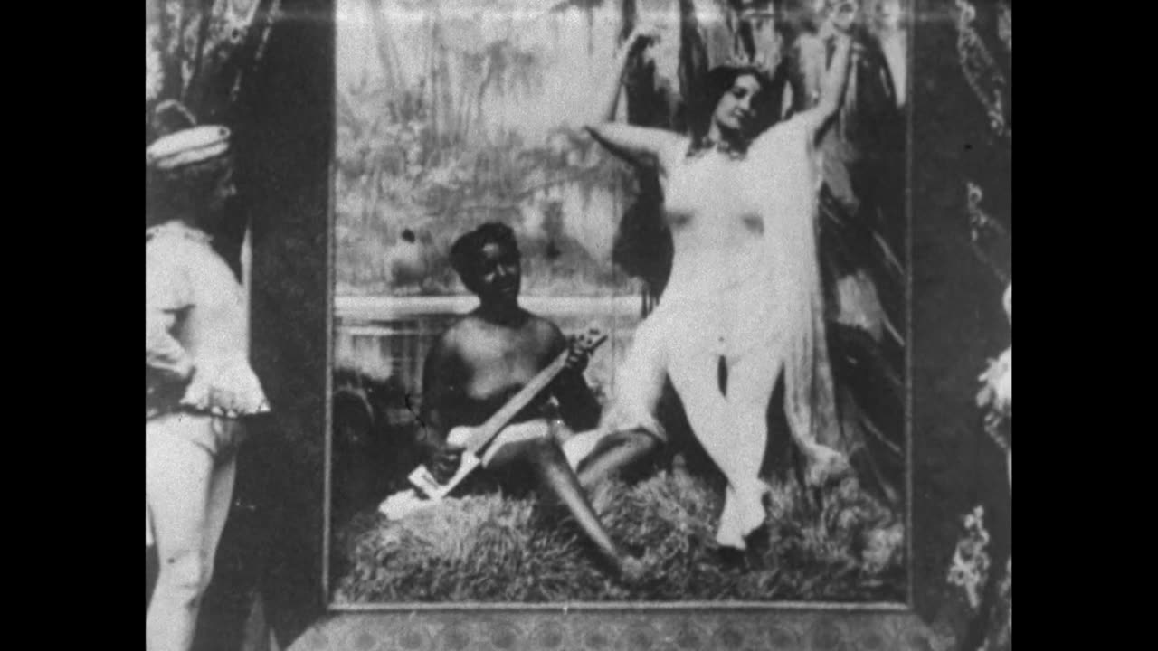 Living Picture Production (1903 Original Black & White Film)