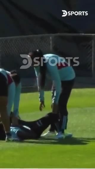 Colombian Women's Soccer Star Grabs Chest, Falls To The Ground During Practice