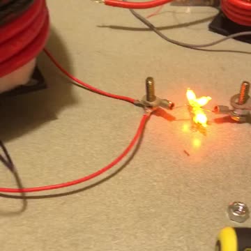 100% free power from midpoint grounding