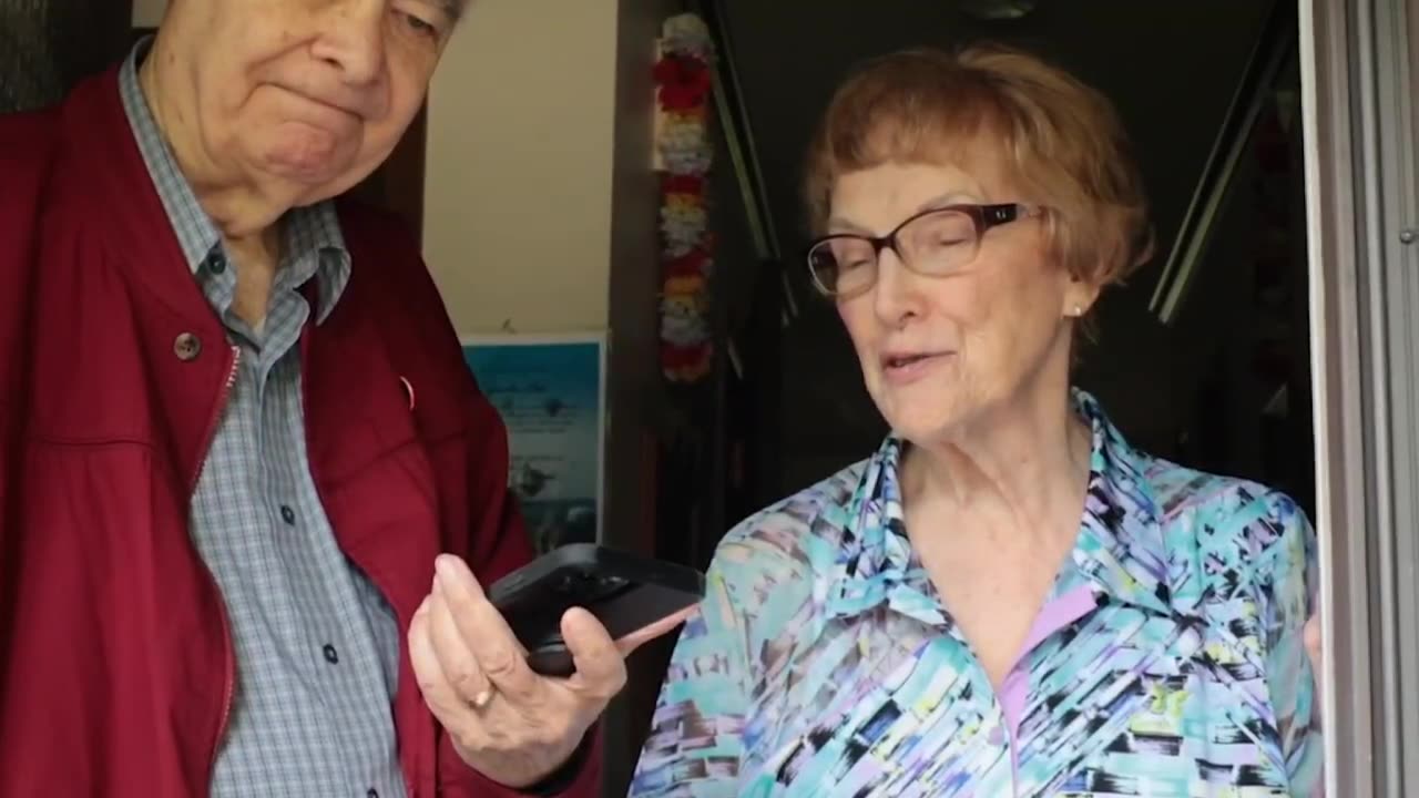 Trump Surprises 2 Iowans With A Phone Call