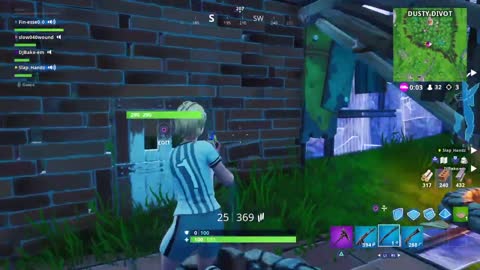 Fortnite 4 Kills Mega Mall