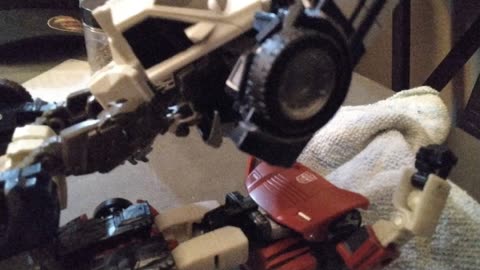 Sideswipe vs barricade part 1