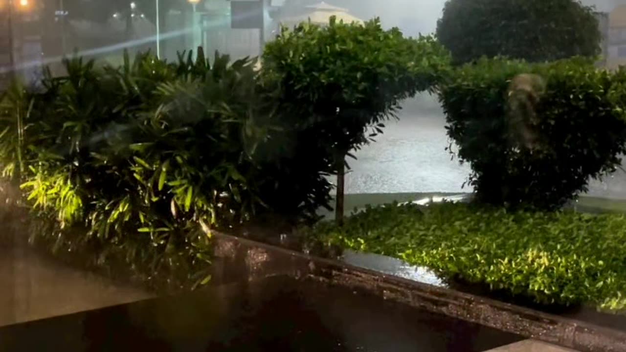 Suhana mausam both khubsurat pura dekhe