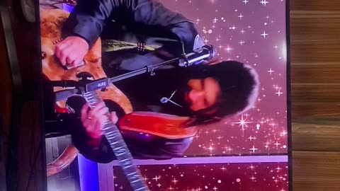 Robin bullock performs an electric guitar solo!