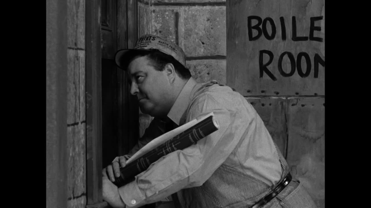 The Honeymooners: Dial J for Janitor - Episode 38 of 39