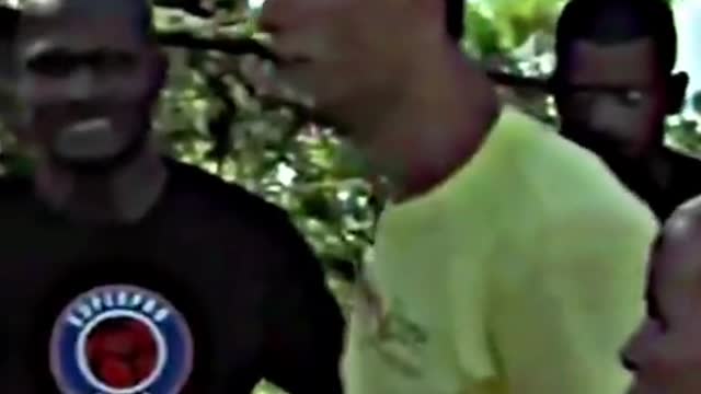 ANDREW TATE PROTECTS GIRL FROM A BULLY ***YOU HAVE TO WATCH THIS***