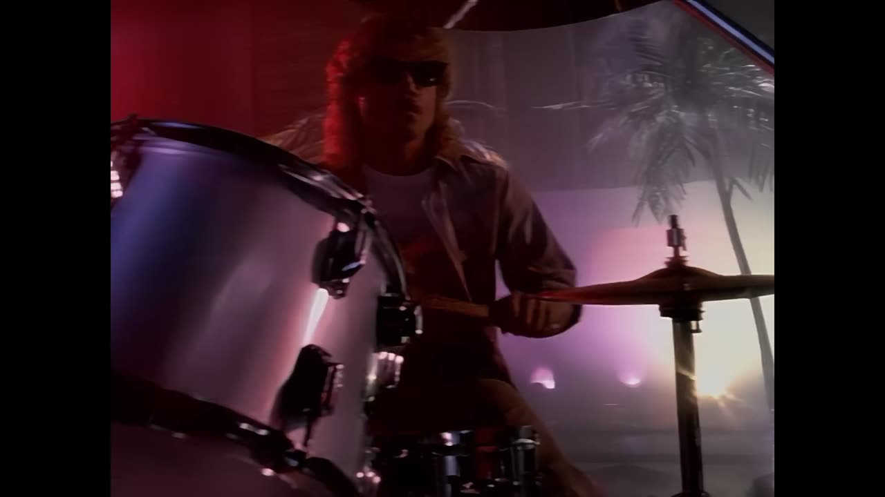 ZZ Top - Sharp Dressed Man (Official Music Video) [HD Remaster]