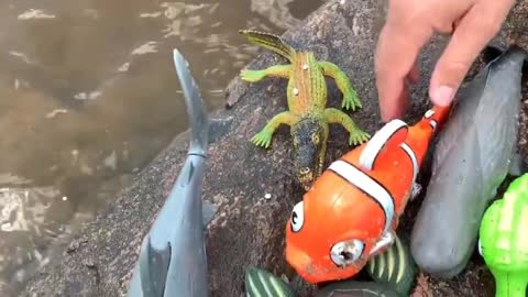 Sea Animal Toys This Summer at the Shore