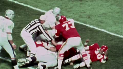US Sports Net Today! Featuring: Raiders vs. Chiefs A Clash Of Contrasts...