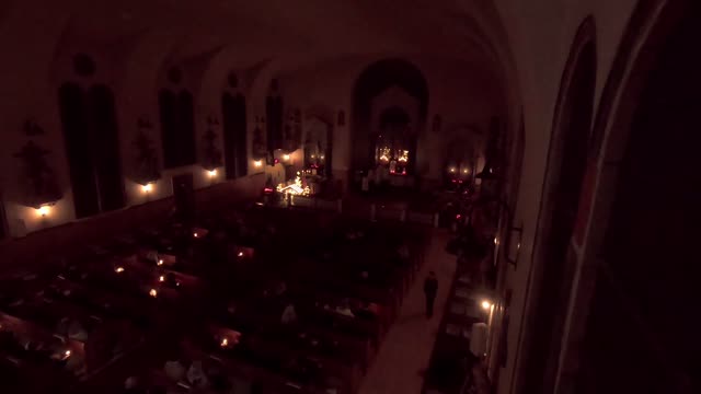 "Puer Natus in Bethlehem" Christmas Caroling