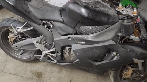2005 Kawasaki ZX6R 636 rebuild