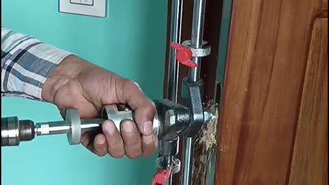 handle lock machine