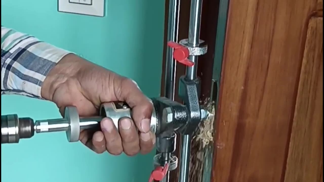 handle lock machine