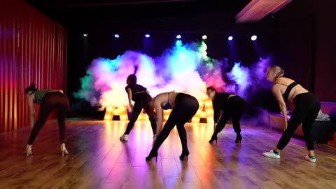 HIGH HEELS DANCE CLASS I Choreography by Merve 謟t黵k