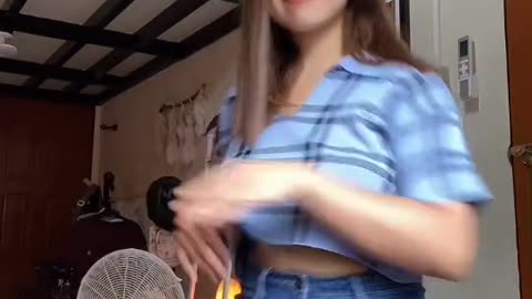 girl dancing 15 ( follow me)
