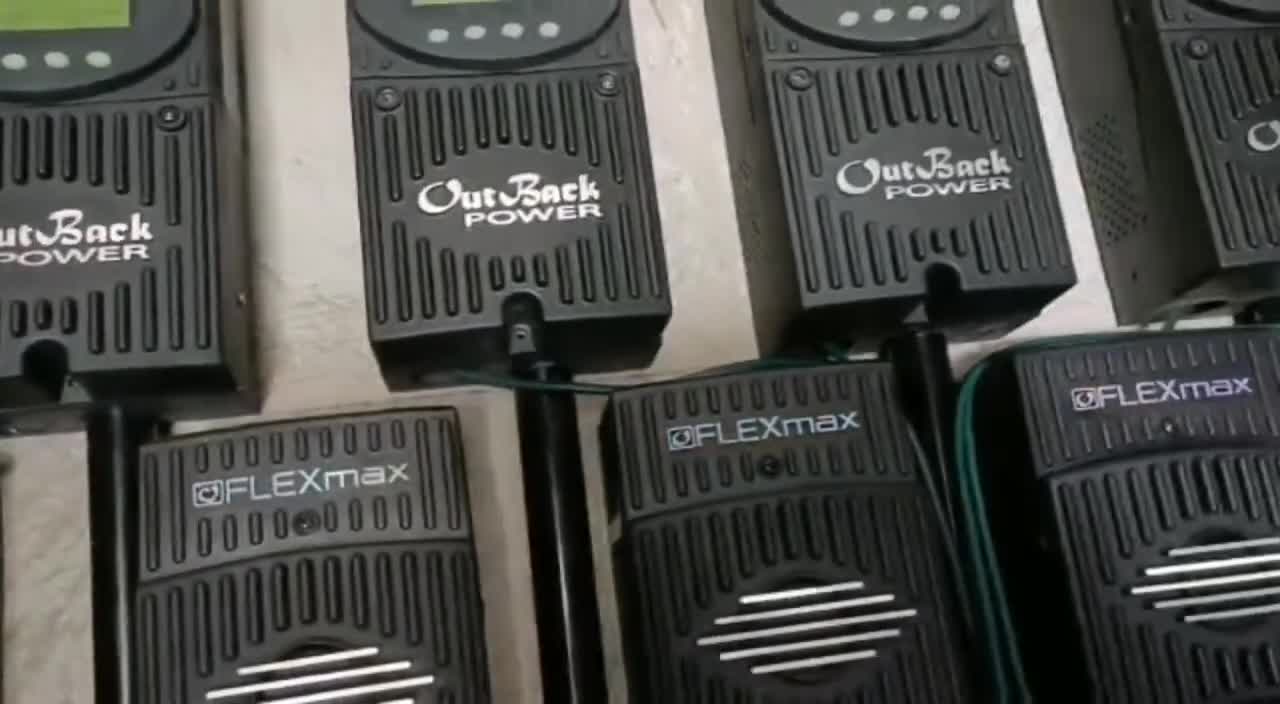 Building off-grid solar energy storage systems for small hotels