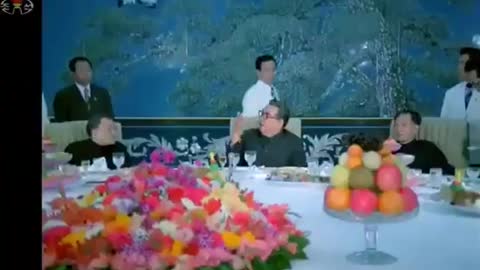 Kim Il-Sung se Encontra com Líderes Chineses Mao Tsé-Tung, Zhou Enlai, Deng Xiaoping