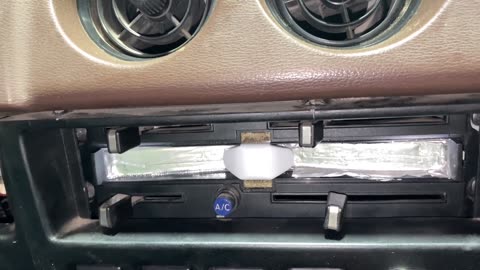Saturday Tech LED swap on 60 Series HVAC controls