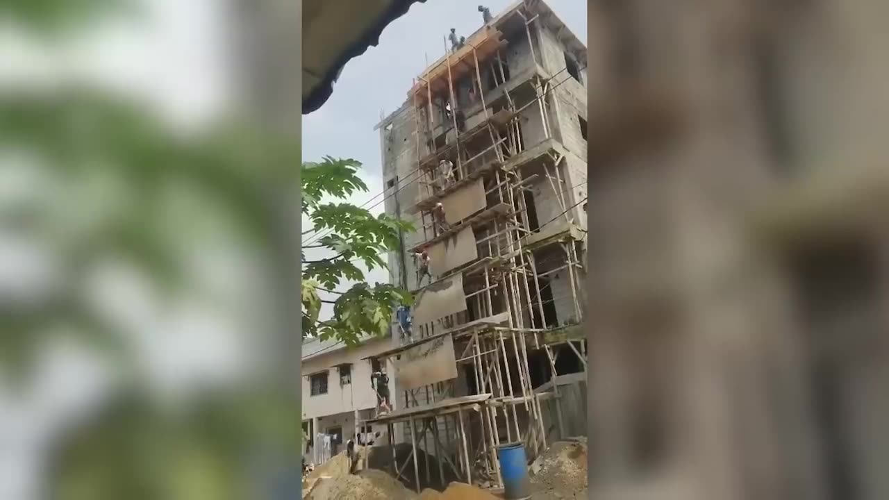 200 Incredible Things Caught on Camera. Best of the Month