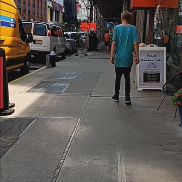 My next door neighbor 😆