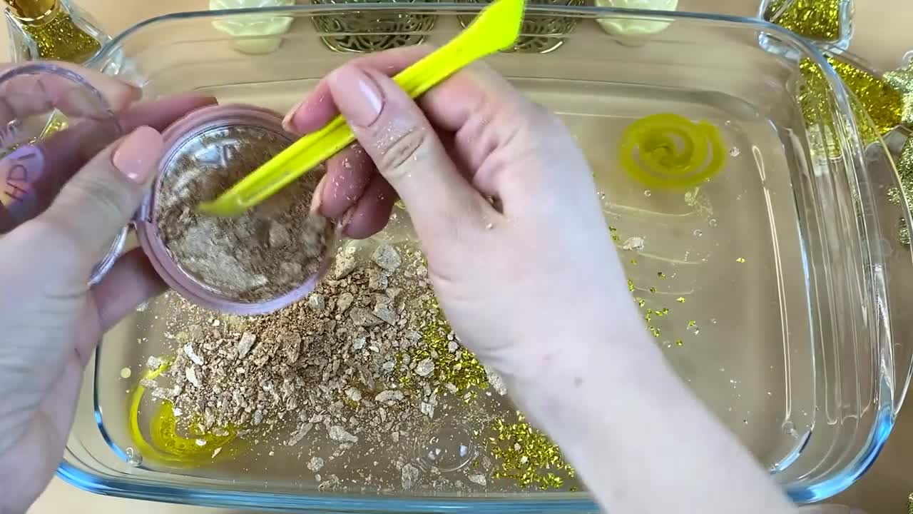 GOLD SLIME | Mixing makeup and glitter into Clear Slime | Satisfying Slime Videos