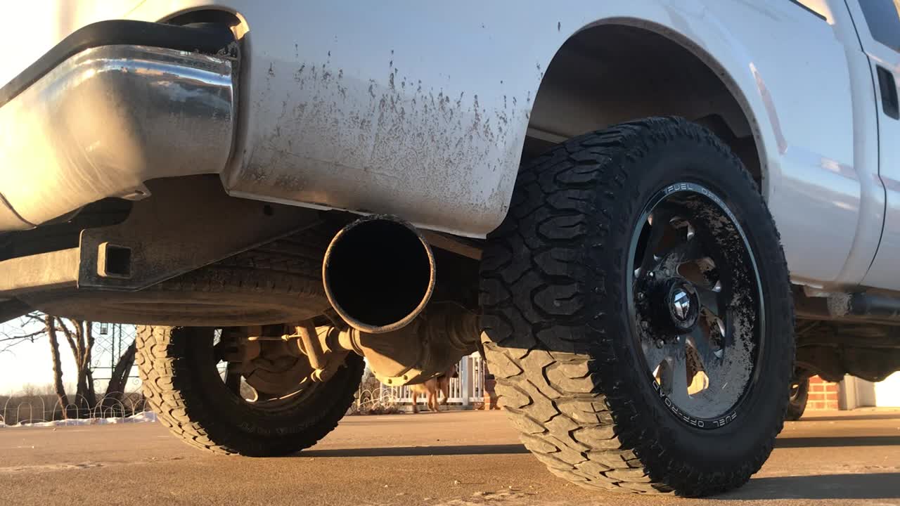 6.0 Powerstroke Straight Pipe Cold Start -17°f