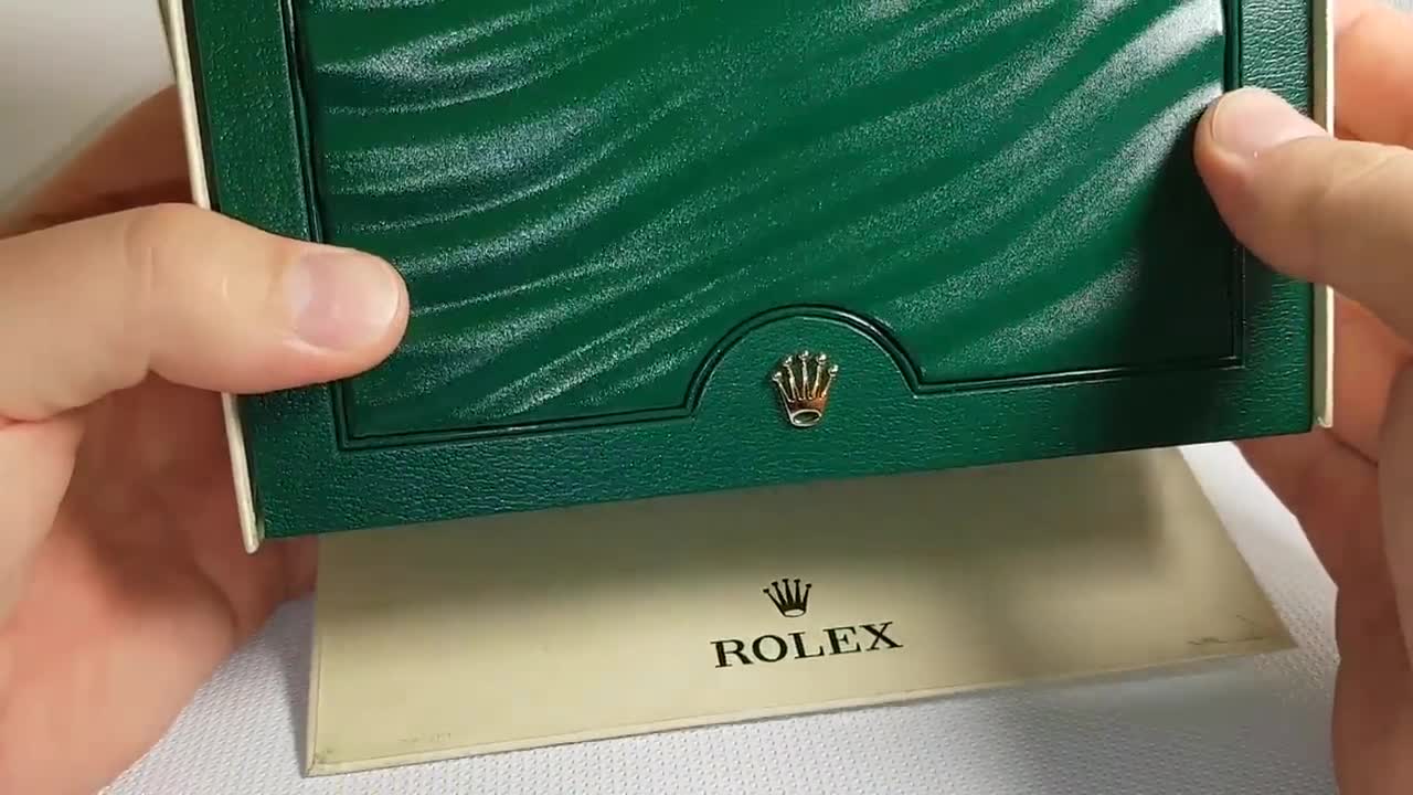 REVIEW OF UNIQUE ROLEX ANTIQUE WRIST WATCH