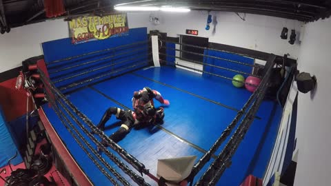 MMA SPARRING NO HEAD CONTACT