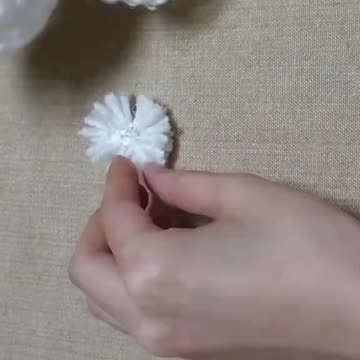 Threaded Tweets: Crafting a Feathered Friend - A Step-by-Step Guide to DIY String Bird Art