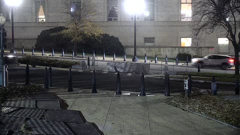 0681USCG00SWDrivenearRHOBTaxiStnd_2021-01-05_05h59min44s950ms.mp4