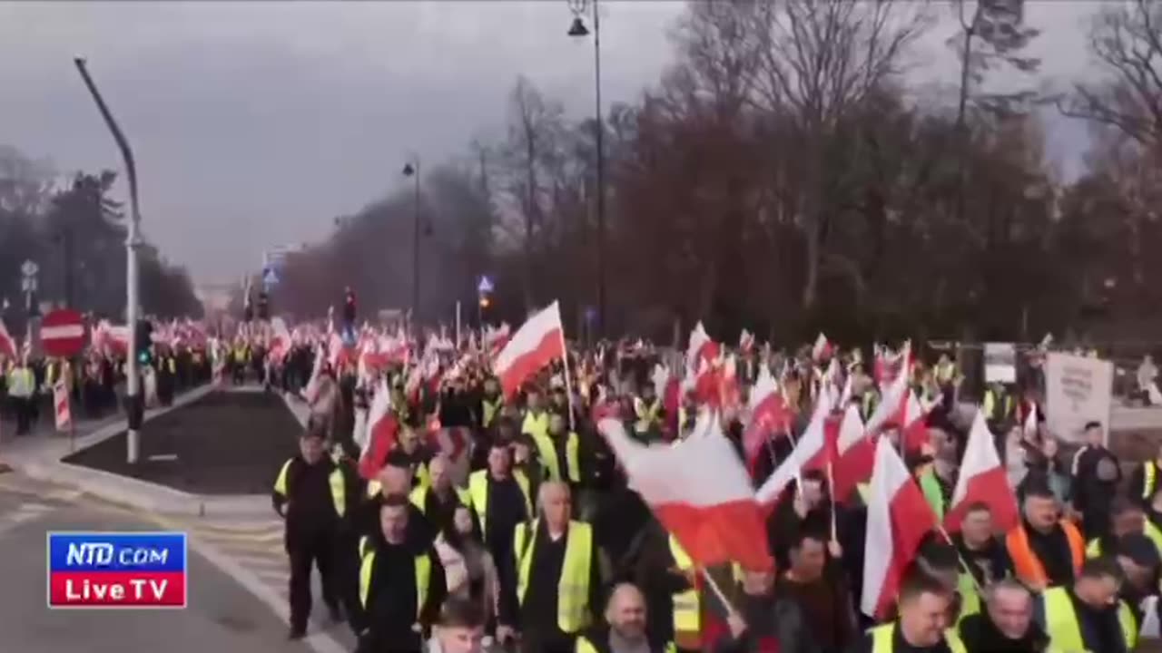 Polish farmers hold a protest in Warsaw