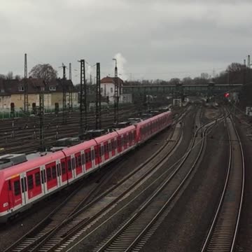 S8 with the 430 656 and 430 610 on the way to Offenbach