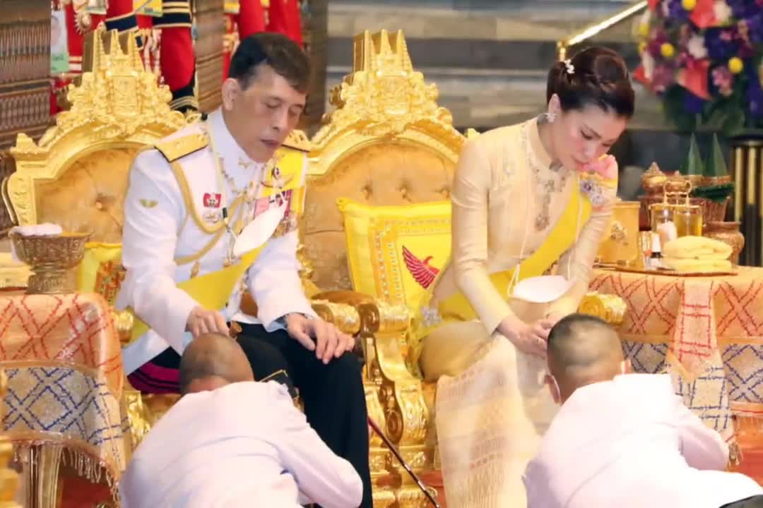 SHOCKING NEWS ! KING OF THAILAND IS POSITIVE HIV !?! IS IT TRUE OR HOAX?