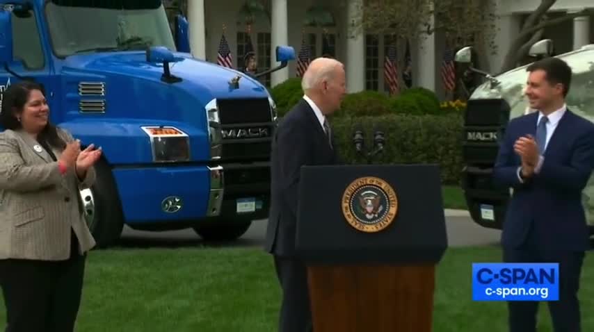 Bewildered Biden Bumbles Around, Asks 'What Do We Do Now?' As Mayor Peter Haplessly Cheers Him On