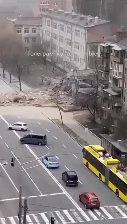 Results of the Arrival of a Zircon Hypersonic Missile at a Ukrainian Special Services Facility in Kiev