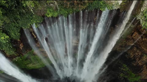 Water fall amazing view😊