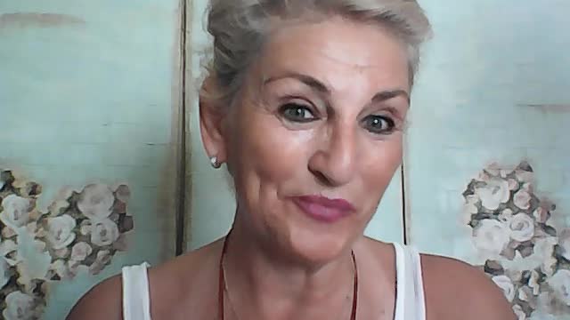 ΣΗΜΕΡΑ ΑΝΕΒΑZΩ ΝΤΕΣΙΜΠΕΛ ΑΔΕΡΦΙΑ-ΦΙΛΑΡΑΚΙΑ ΜΟΥ ΓΛΥΚΑ...