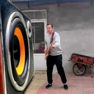 THE BEST SOUND IN THE WORLD