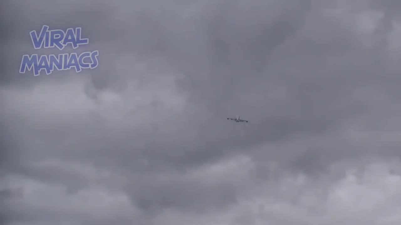 Top 10 Biggest / Largest RC Airplanes In The World [VIDEOS]