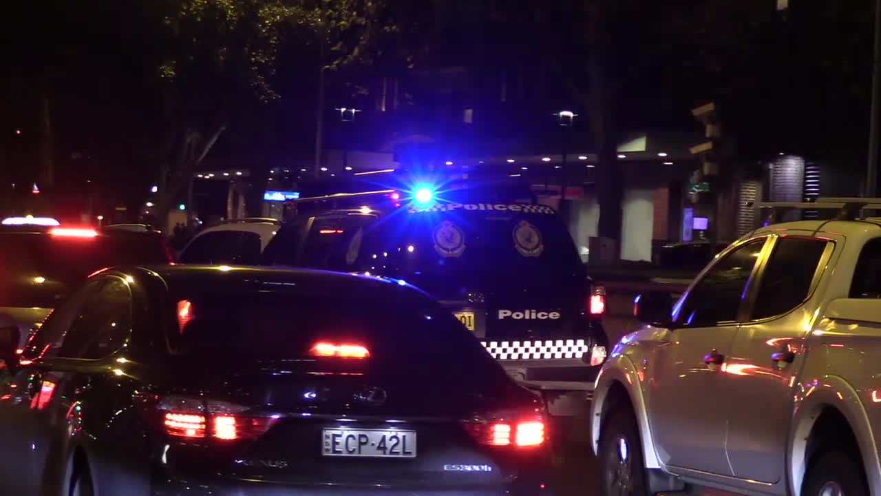 [NSW Police] Public Order & Riot Squad and Sydney City 13 Responding