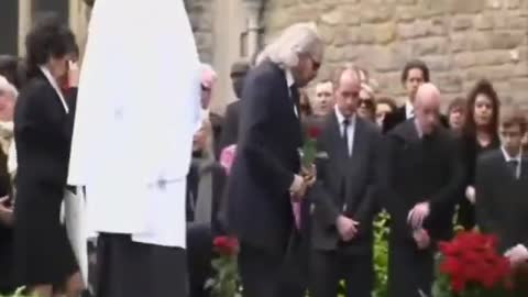 Tribute: Bee Gee "Robin Gibb" - (December 22, 1949 – May 20, 2012)